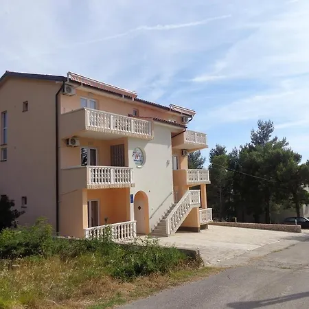 Apartment Studio 3742-7 In Starigrad *